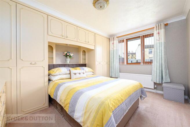 2 bed Bungalow for sale Image 8