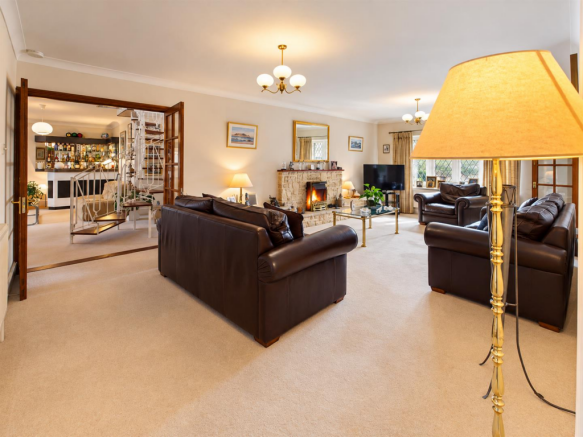 SITTING ROOM