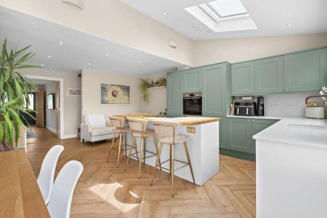 Shaw Close, Newport Pagnell, MK16 photo 4