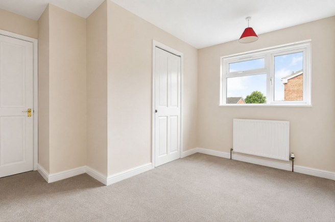 3 bed Terraced to rent Image 9