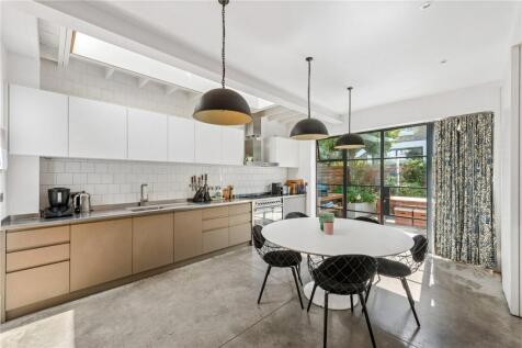 Carysfort Road, London, N16