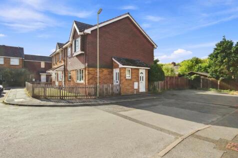 Chapel River Close, Andover