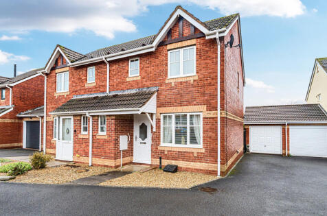 Larks Rise, Cullompton, Devon, EX15