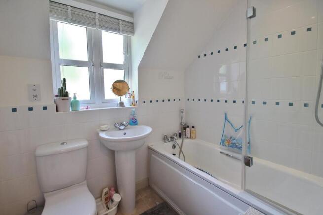 Bathroom.JPG