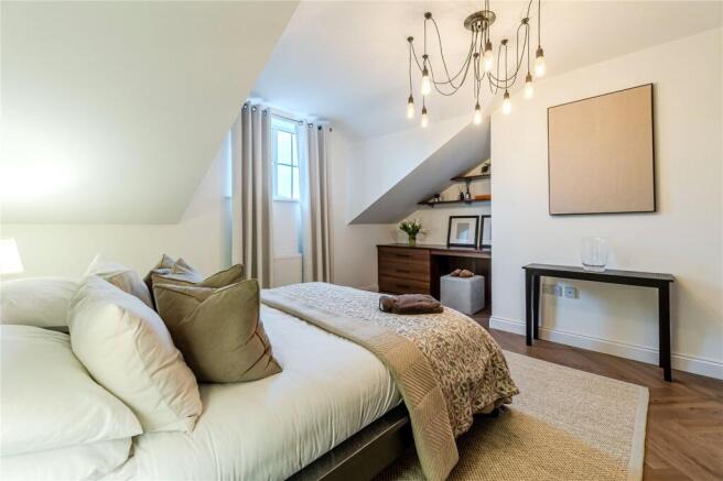 4 bed Town House for sale Image 10