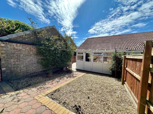 1 bed Semi-Detached Bungalow for sale Image 11