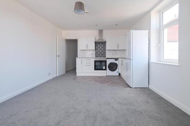 Living / Kitchen