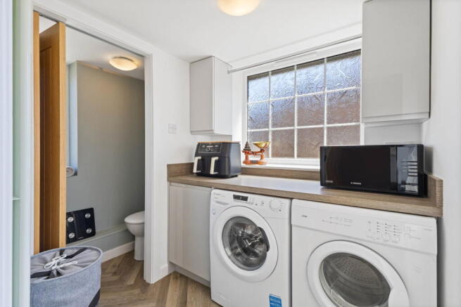 3 bed Semi-Detached for sale Image 6