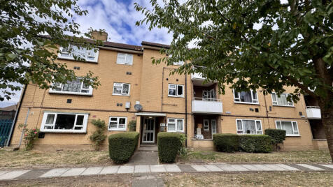 Ringway, Southall, UB2