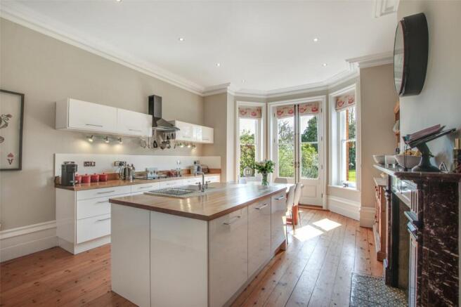 Kitchen/Breakfast Rm