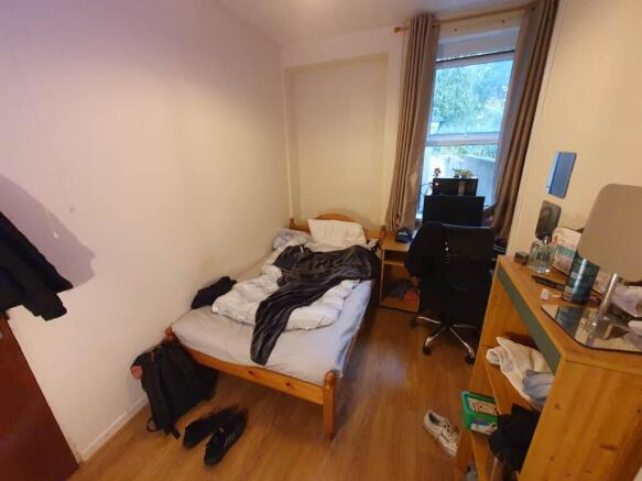 Ground floor middle 