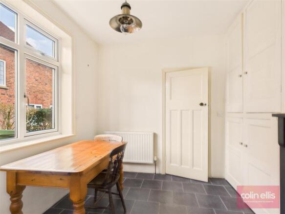 3 bed Semi-Detached for sale Image 9