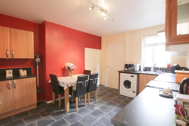 KITCHEN/ DINER