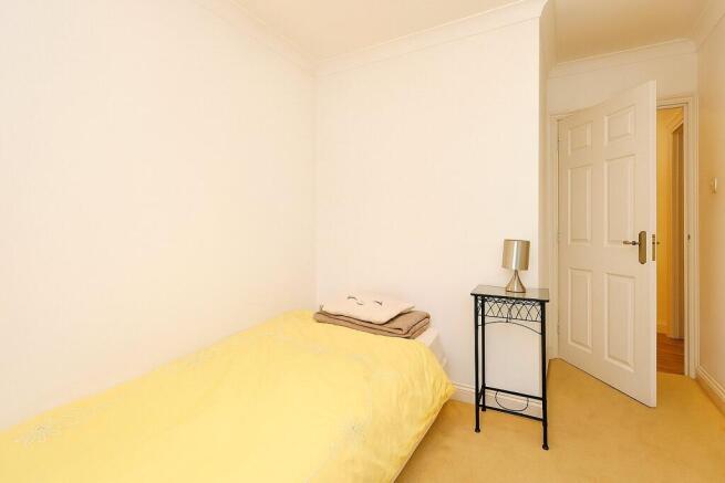 2 bed Flat for sale Image 5