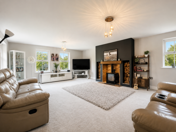 6 bed Detached for sale Image 5
