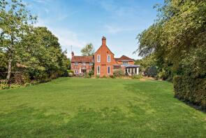 Oakwood House, Heath End Road, Newbury RG20 0NT
