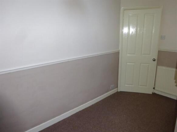 498 Wakefield road (24).JPG