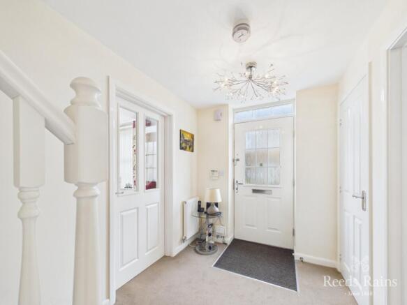 4 bed Detached for sale Image 5