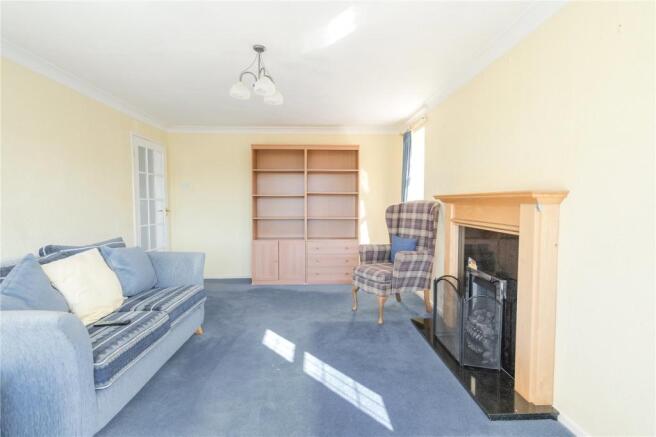 Living Room (2)