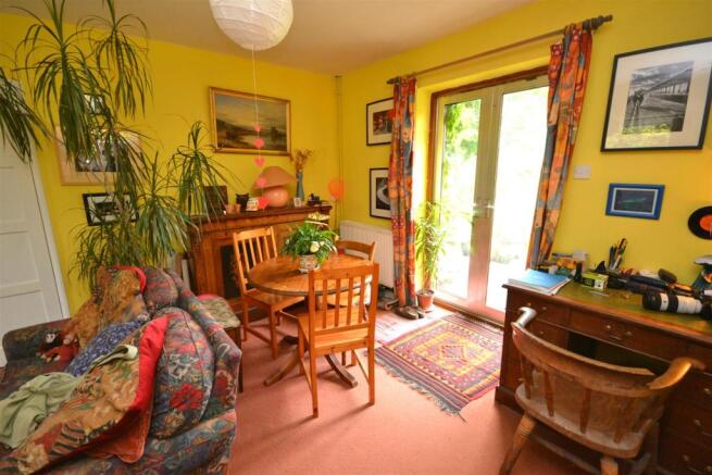 Sitting Room 3 a.jpg
