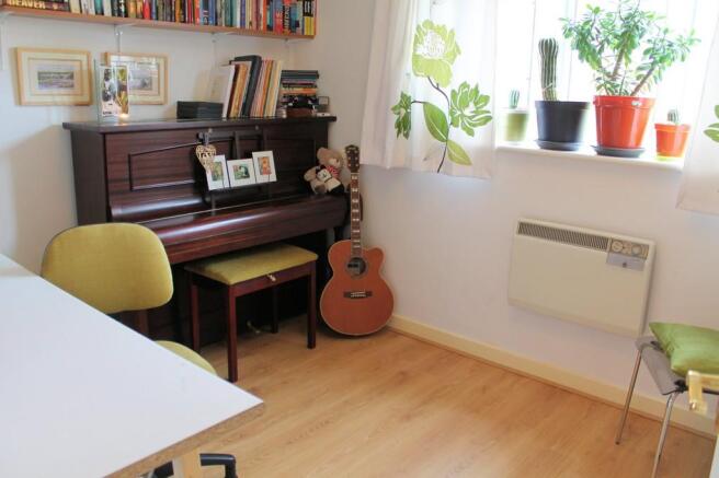 Photo 8