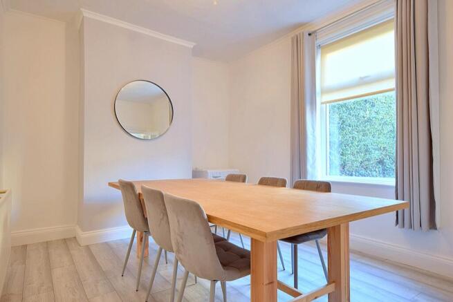 Slade Lane EweMove Brighouse (8)