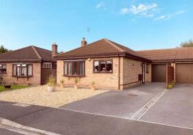 37, Conway Crescent, Burnham-on-sea TA8 2UW