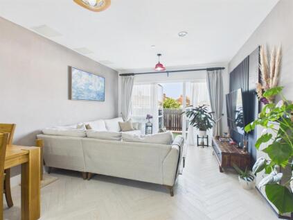 Canfield Drive, Ruislip