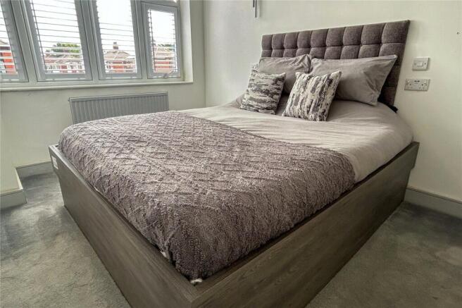 4 bed Semi-Detached for sale Image 11