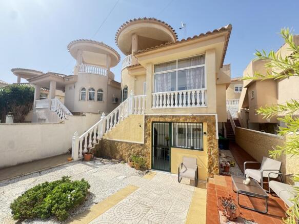 Villamartin 4 bed villa