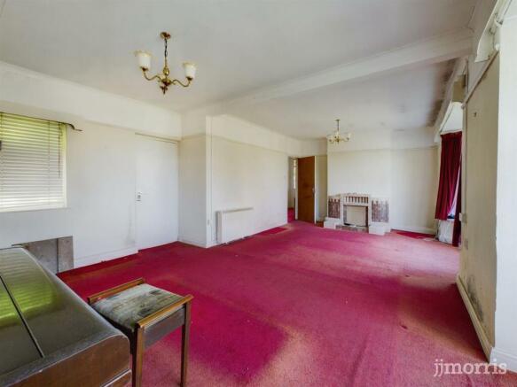 Living/Dining Room
