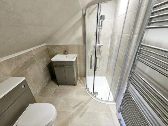 3 bed House for sale Image 8