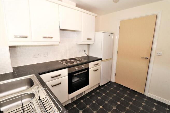 2 bed Apartment for sale Image 4