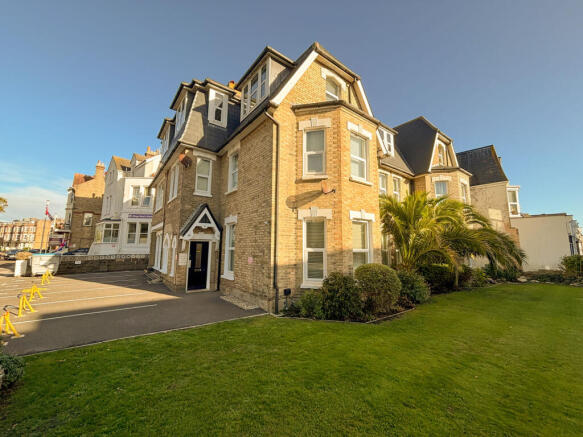 westclif985757524-10-2025__16-29-47_IMG_7677_ed...