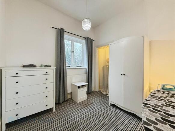 2 bed Town House for sale Image 10