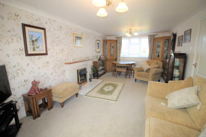 Lounge: