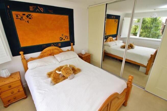 18 Bed 1.JPG