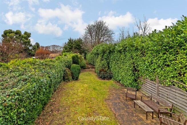 101ColneyHeathLane-18.jpg