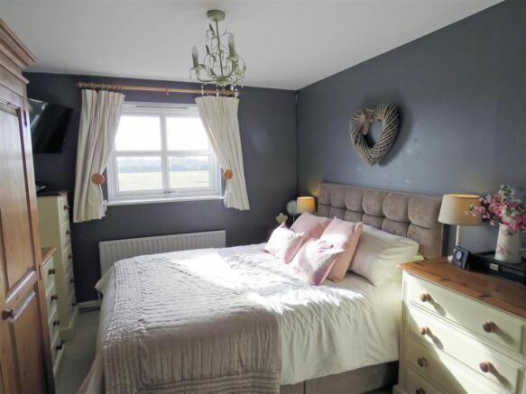 Bedroom 1A.JPG