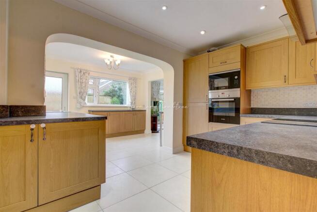 Rowan Way, Lisvane, Cardiff, Hern and Crabtree_ (6