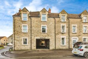 Flat 2, Selwood Court, Keyford, Frome BA11 1FD