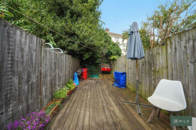 87 Drayton Road -...