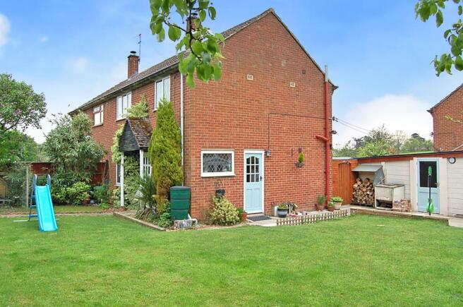 15 The Glebe garden2