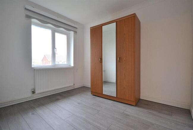 bedroom 2.JPG
