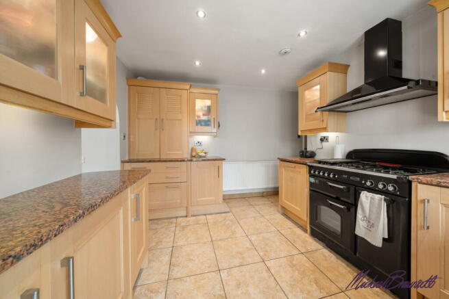 3 bed Detached for sale Image 8