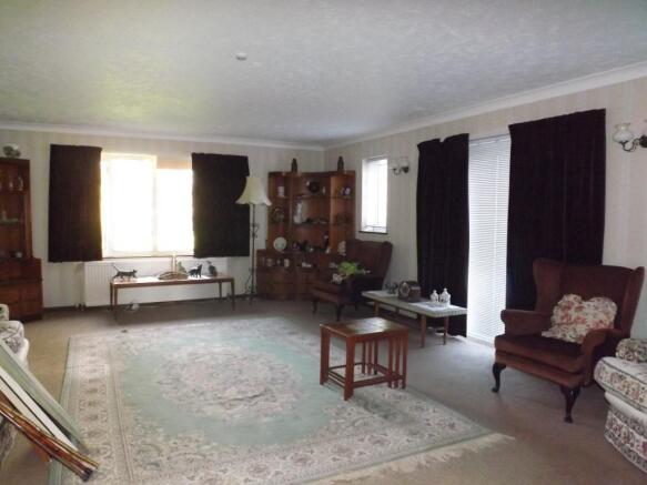 Summer Sitting Room/