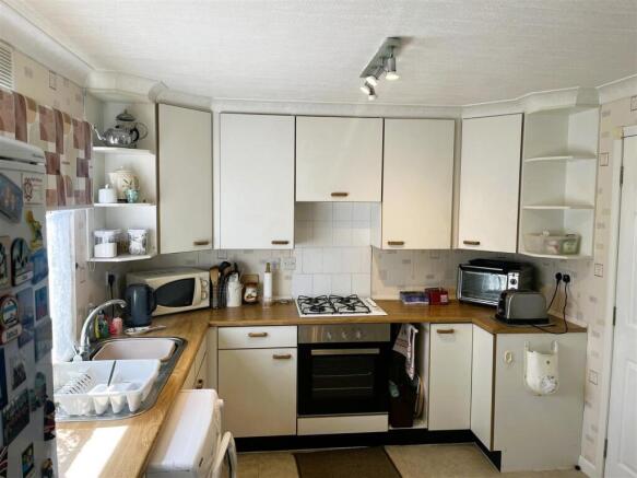 Lodge Road, Cranfield, Bedford photo 4