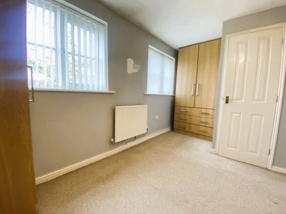 2 bed Town House for sale Image 8