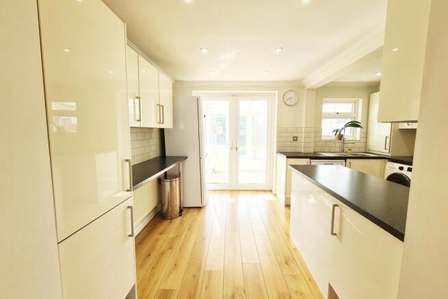Kitchen (2)
