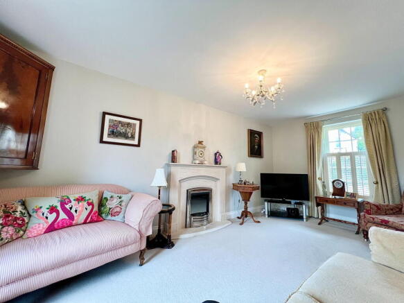 3 bed Terraced for sale Image 8